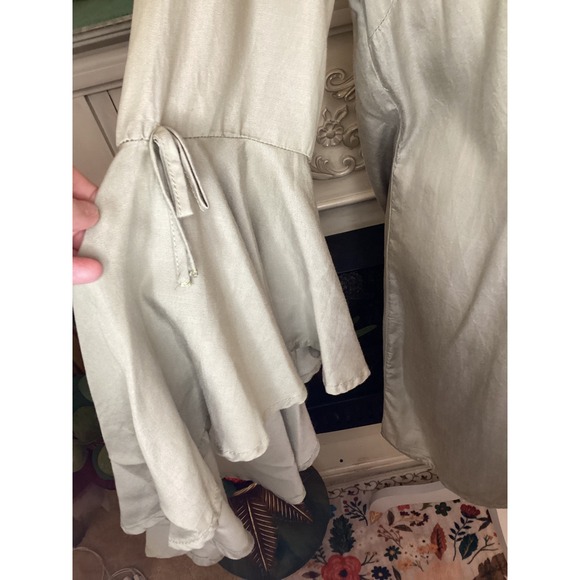 HOPE & HARLOW Women's Dress Size 10 Drab Chino V Neck Ruffle Bell Sleeve - Picture 2 of 6